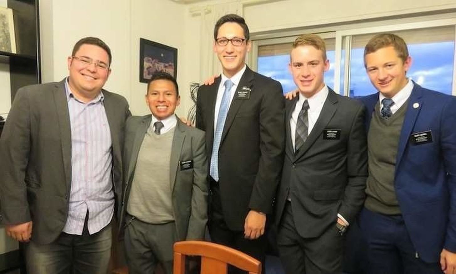 Santos de los Últimos Días unidos por una misma creencia