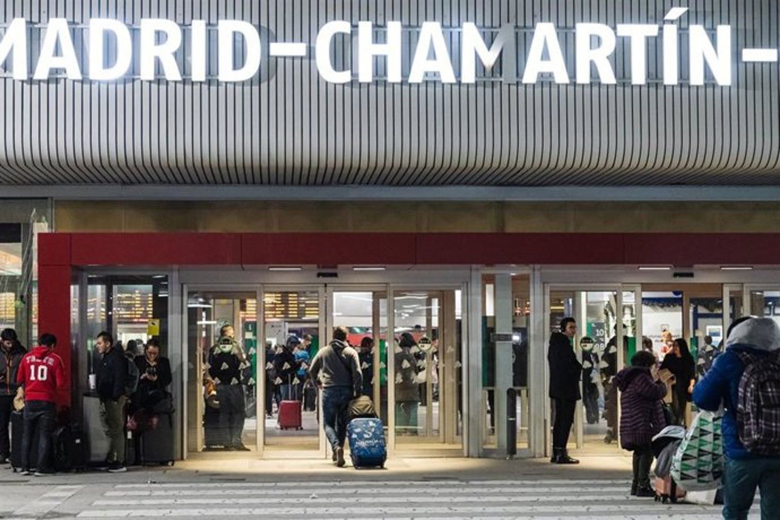 Exterior de la estación de Madrid-Chamartín