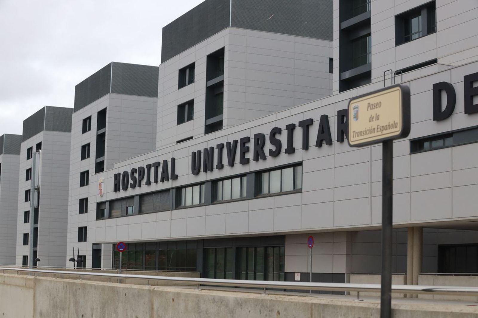 El PSOE de Salamanca afirma que el edificio del nuevo Hospital acumula múltiples desperfectos cuando ni tan siquiera se ha inaugurado