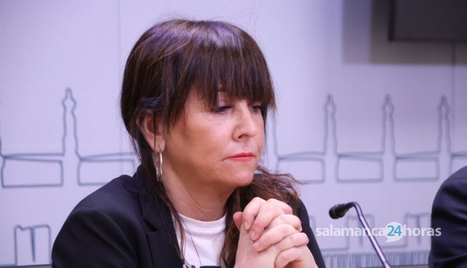 Rueda de prensa de Pérez de la Sota y Maria Carpio Rueda de prensa de Pérez de la Sota y Maria Carpio