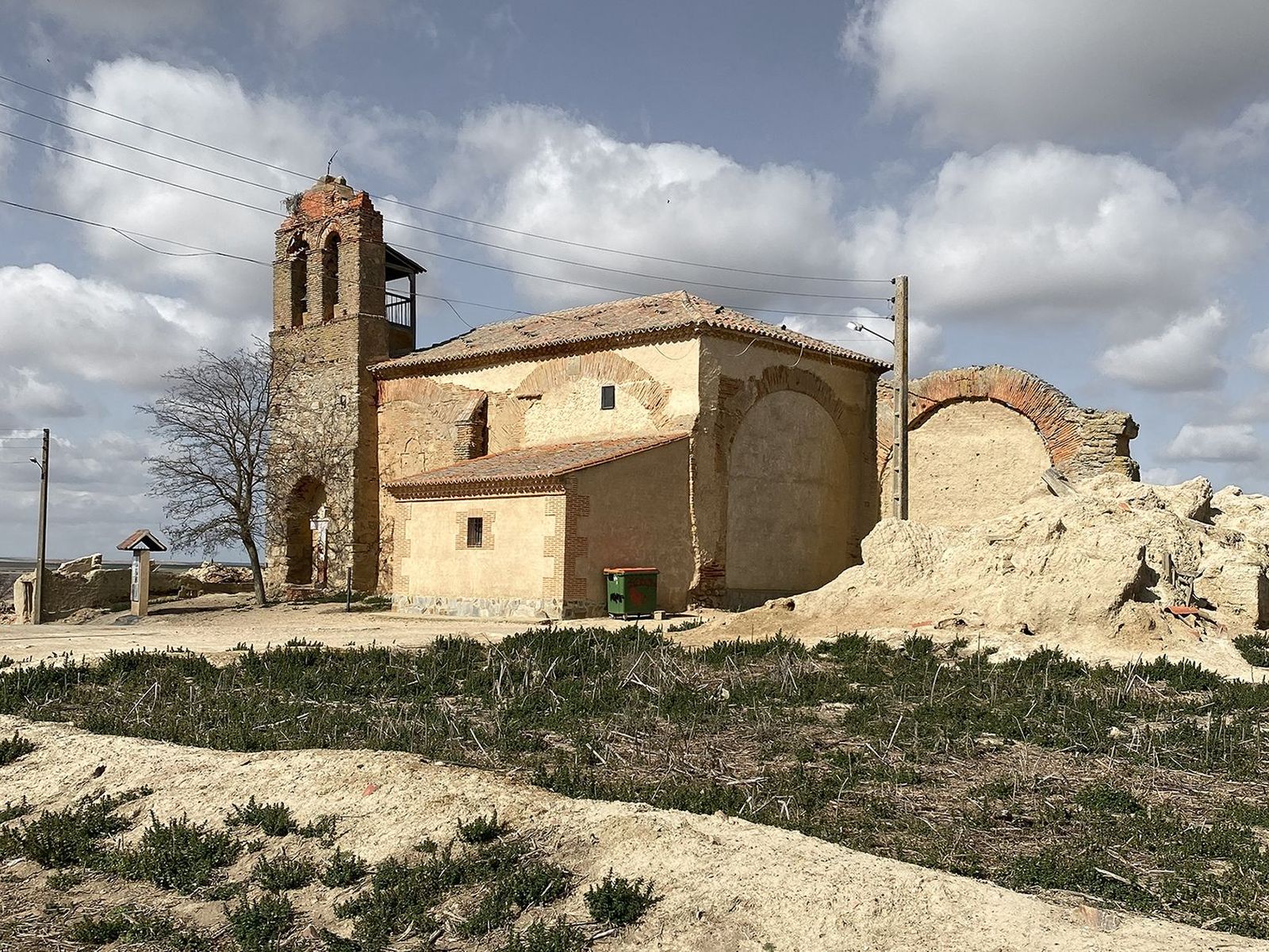 Imagen de la iglesia de Otero de Sariegos