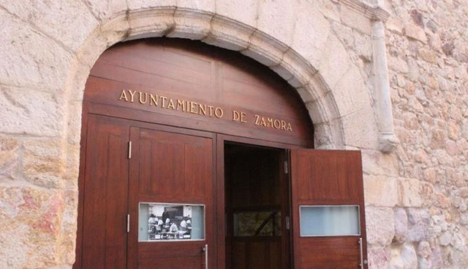 Entrada de La Alhóndiga. Archivo. Entrada de La Alhóndiga. Archivo.