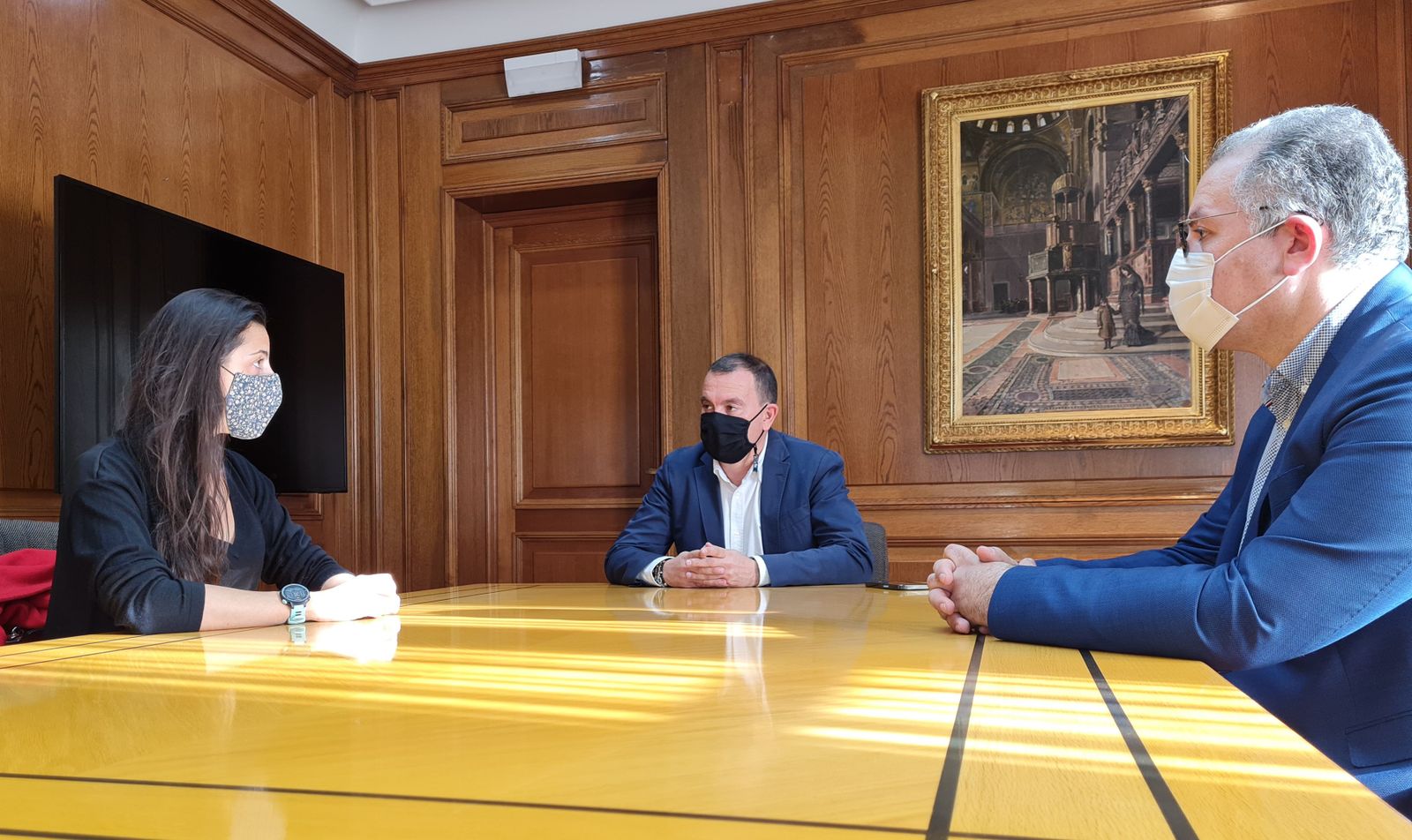 La Diputación, con Sara García