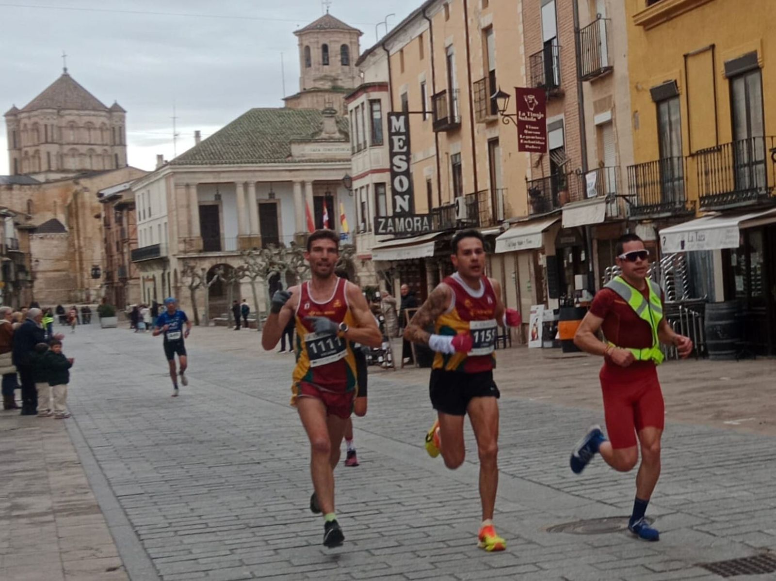 El Vino Toro Caja Rural brilla en un intenso fin de semana deportivo por toda España