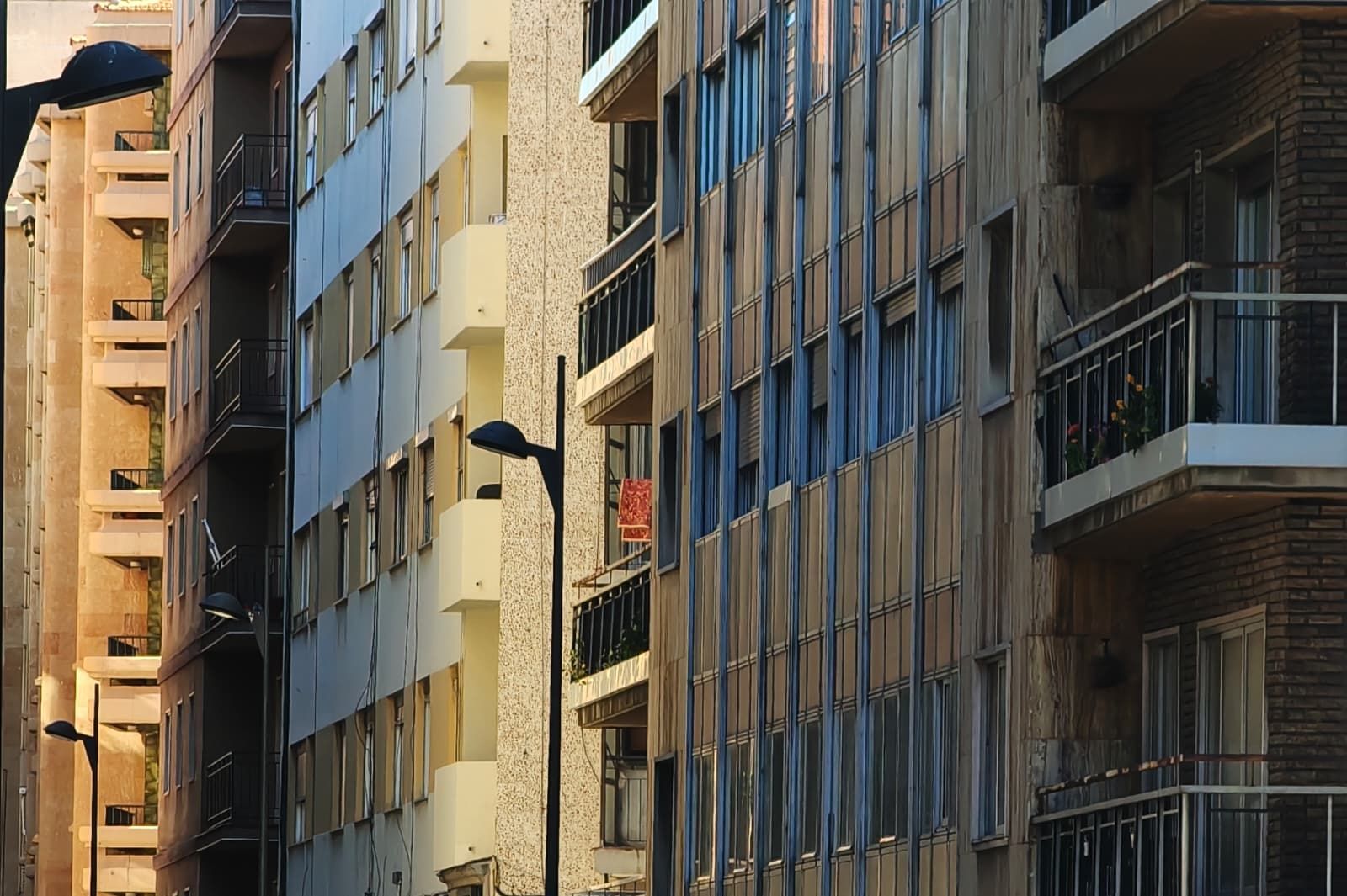 Viviendas en Salamana en una foto de archivo. S24H.