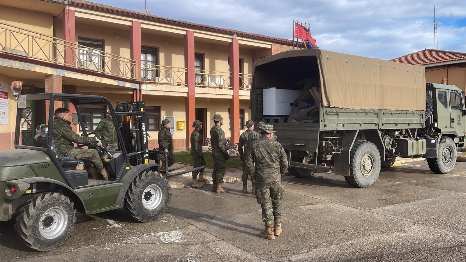 amplio-despliegue-militar-en-venialbo-18