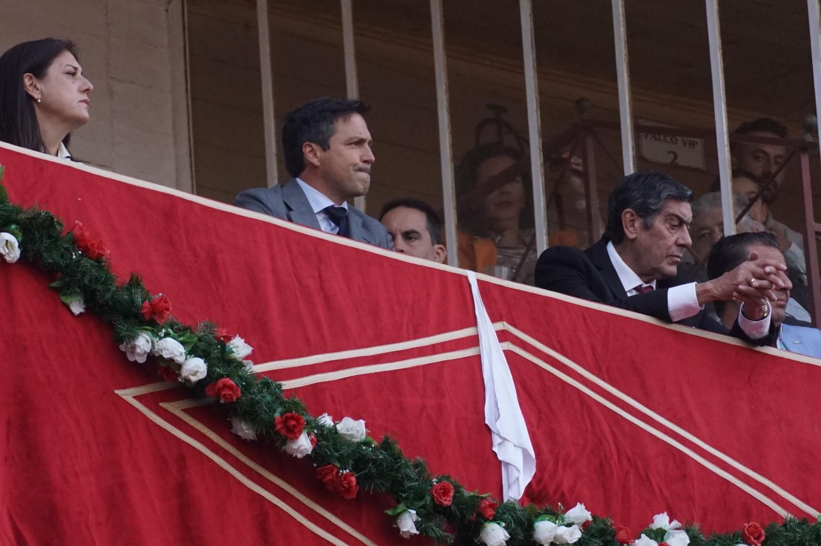 resumen-fotografico-del-ambiente-en-los-tendidos-de-la-glorieta-durante-la-corrida-concurso-22-de-septiembre-fotos-juanes-104