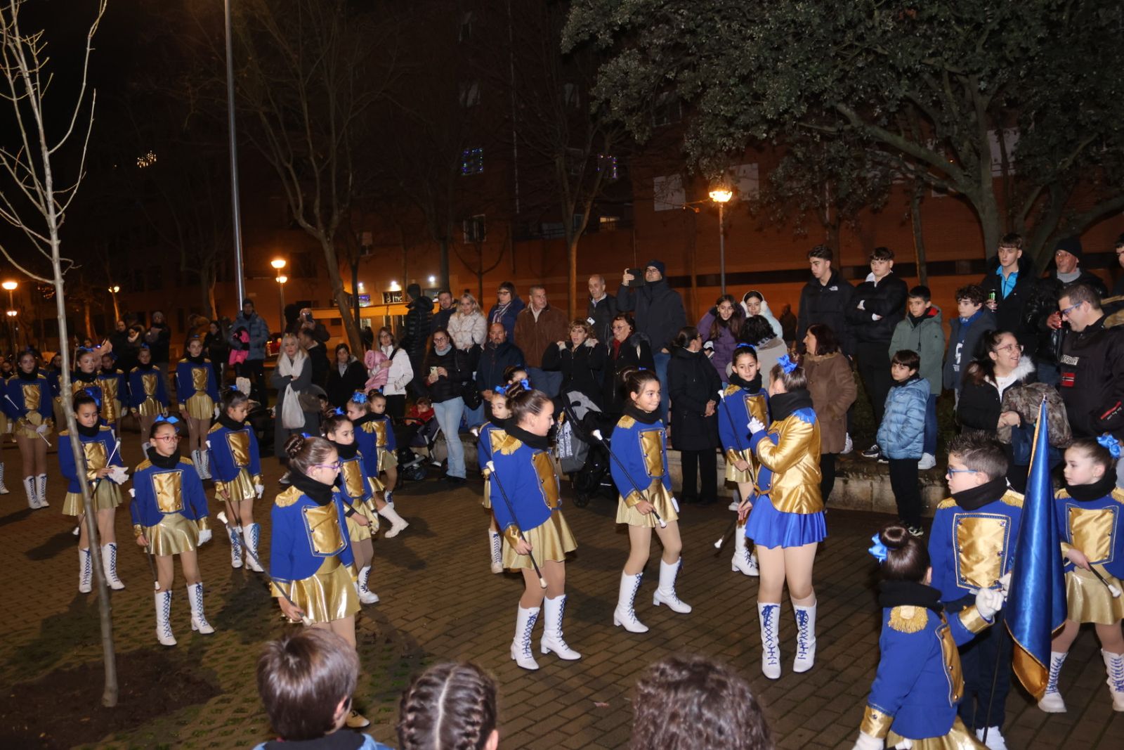 Pasacalles navideño en el barrio de El Zurguén