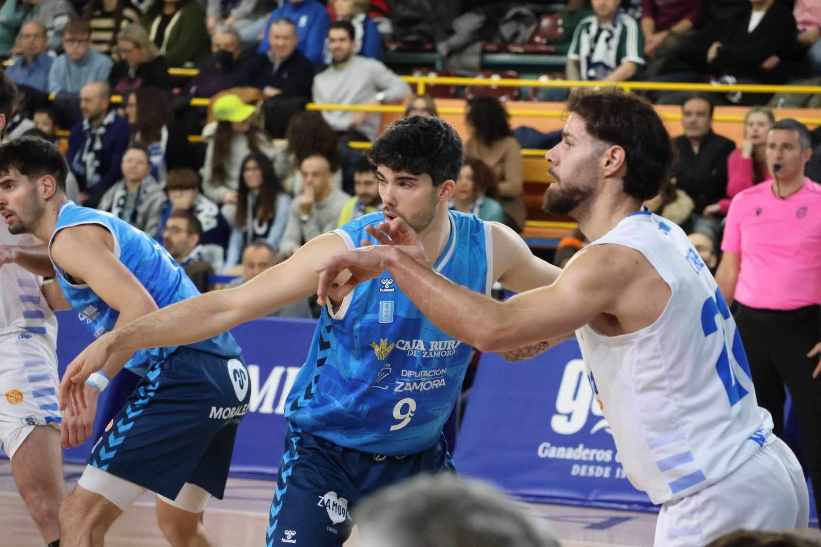 GALERÍA | El CB Zamora recibe al Melilla Baloncesto en busca de la victoria en su primer partido del año