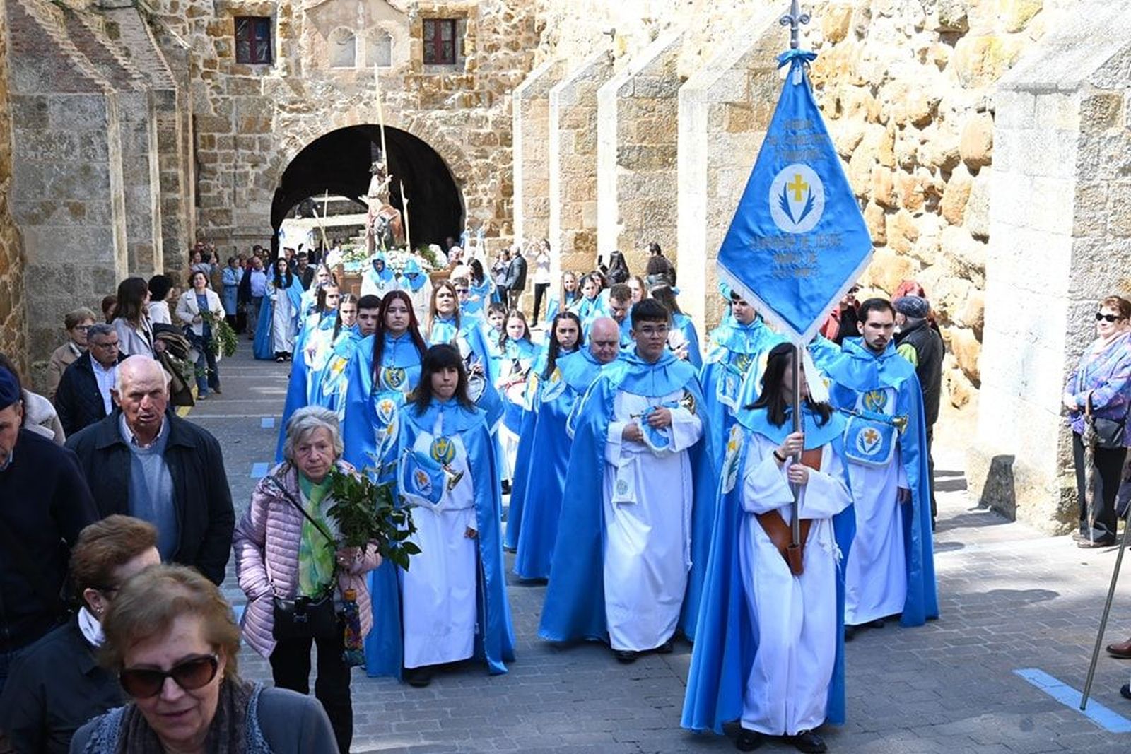 La Borriquilla procesiona por las calles de Ciudad Rodrigo este Domingo de Ramos. Foto: Ayto Ciudad Rodrigo