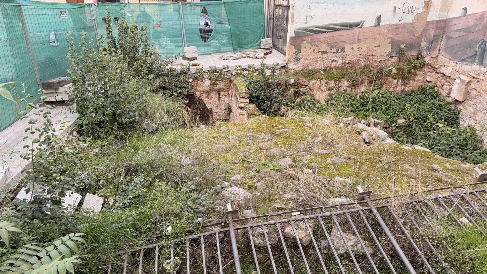 Estado de la trasera del Ayuntamiento. FOTO PP