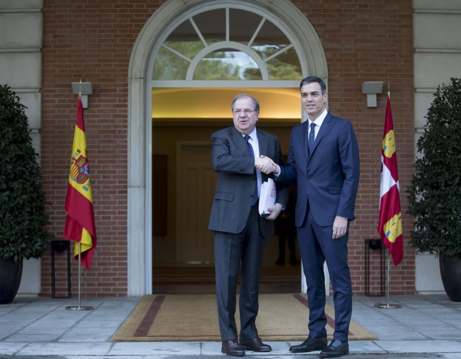 20181127+VISITA+HERRERA+MONCLOA+03 1157x900