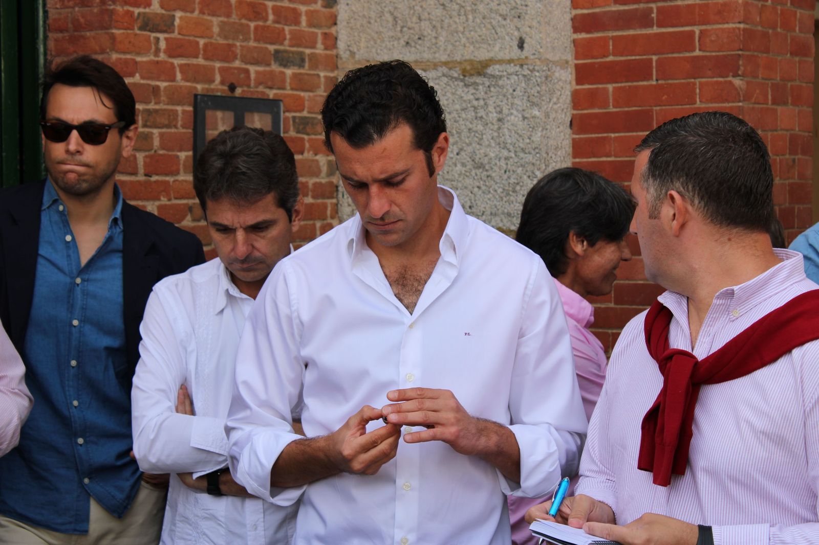 Sorteo de la corrida de Vellosino para Damián Castaño, Diego San Román e Ismael Martín en La Glorieta