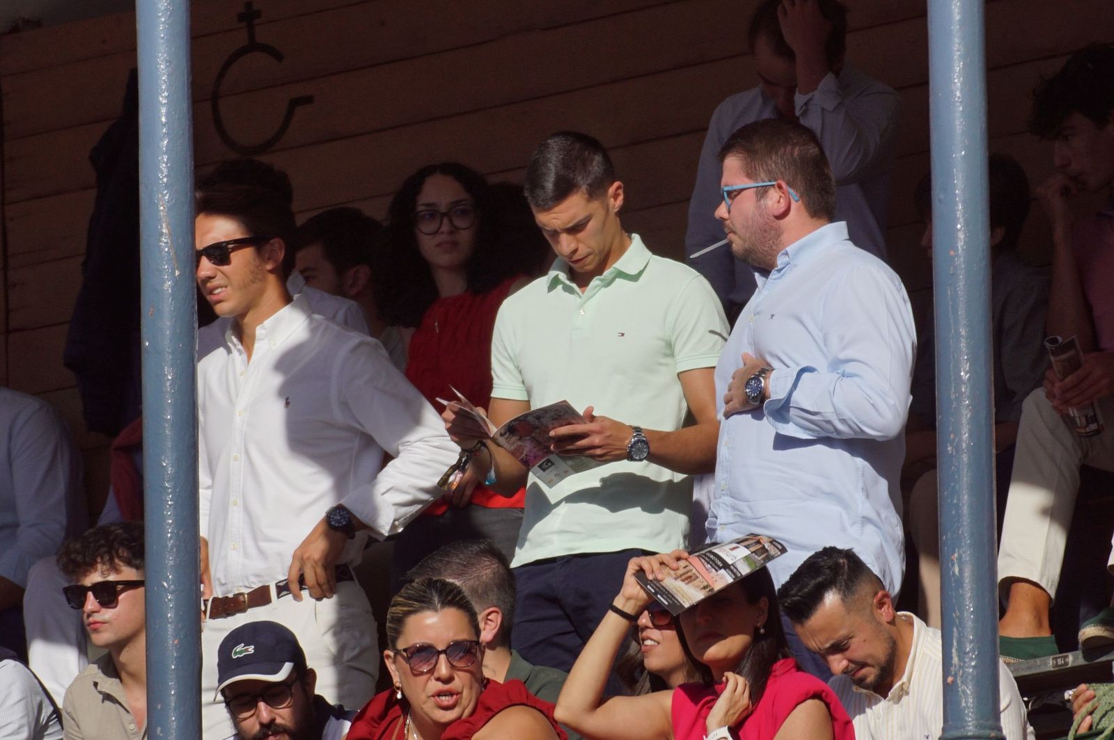 Así se ha vivido la primera corrida de la feria 2025 en La Glorieta: imágenes del ambiente en los tendidos y en el patio de cuadrillas