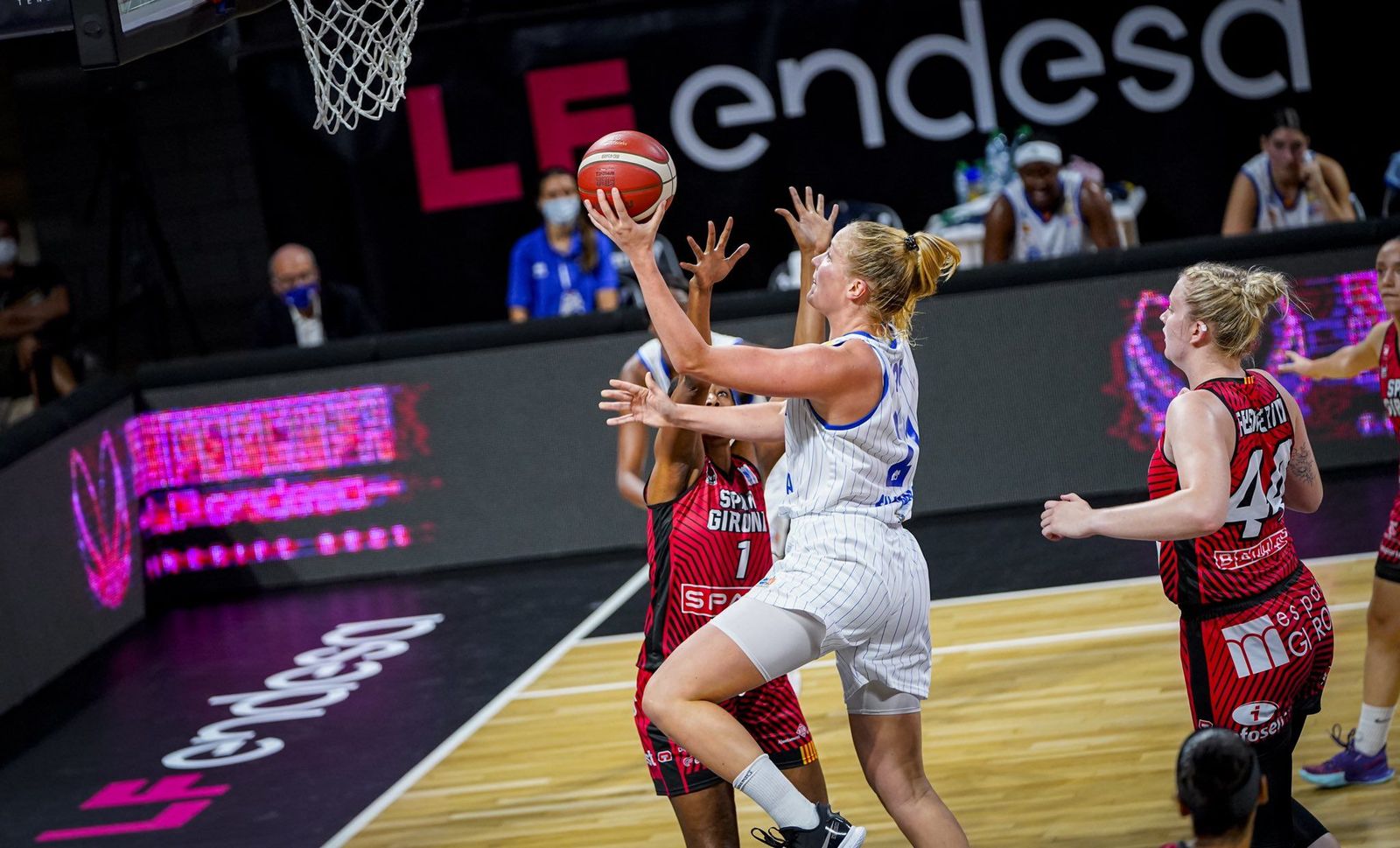 Hof lanza ante Girona / FOTO CB AVENIDA