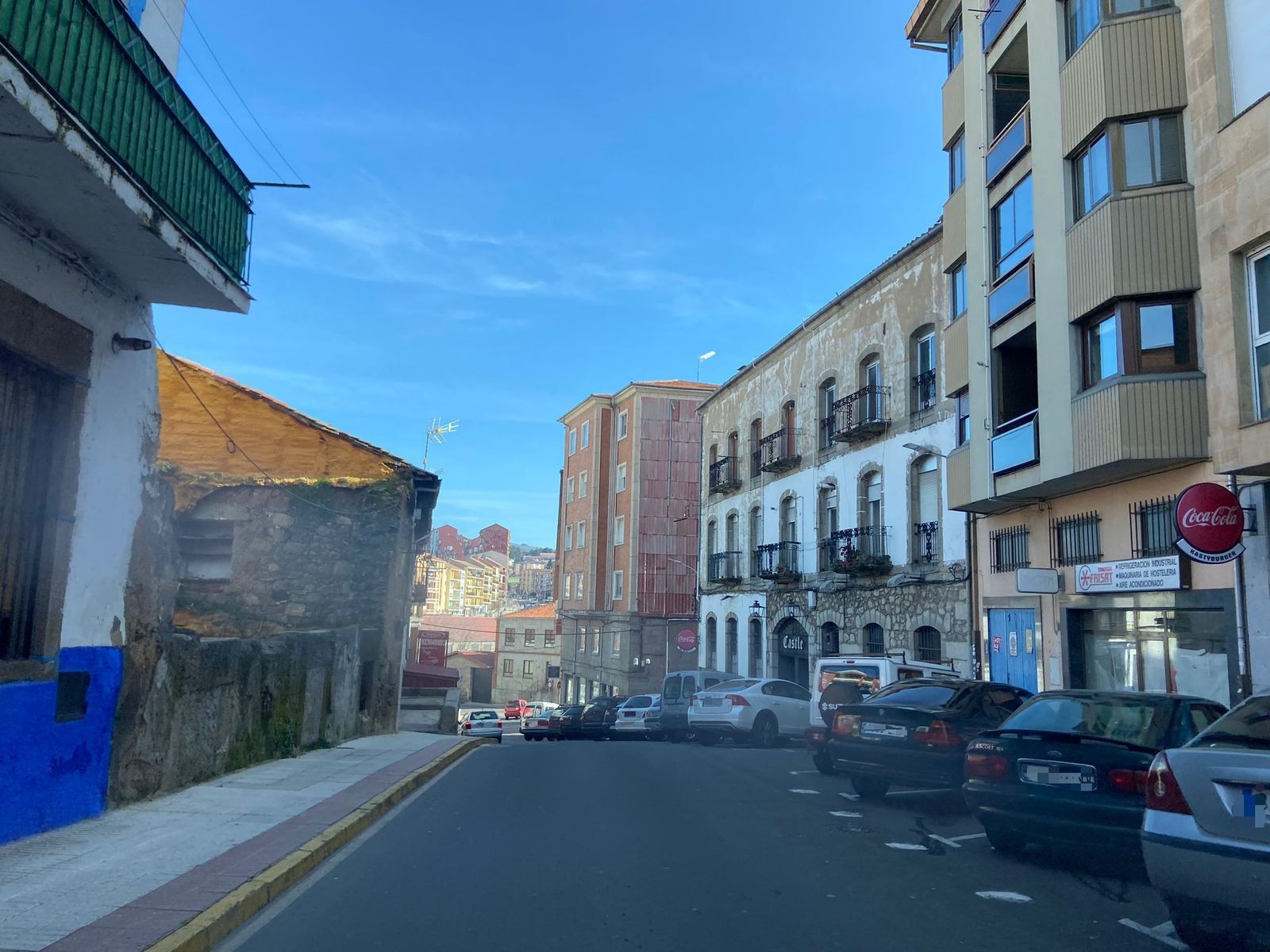 Calle Gerona en Béjar, donde se encuentran algunos bares de fiesta y ocio nocturno - Foto de Archivo
