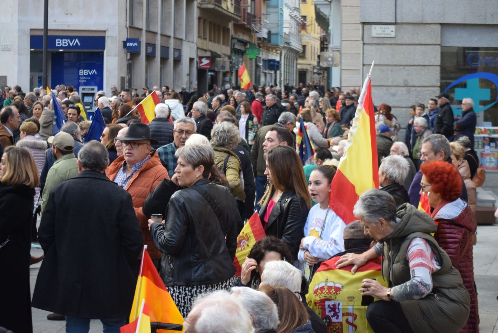 concentracion-del-pp-contra-la-amnistia-5