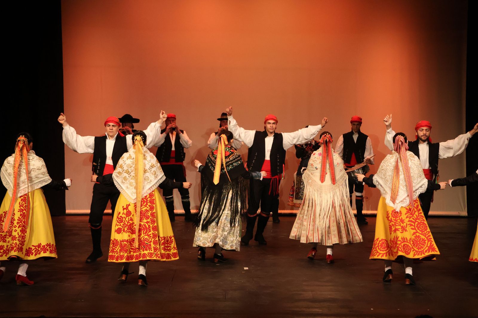 el-bolero-en-el-teatro-principal-18