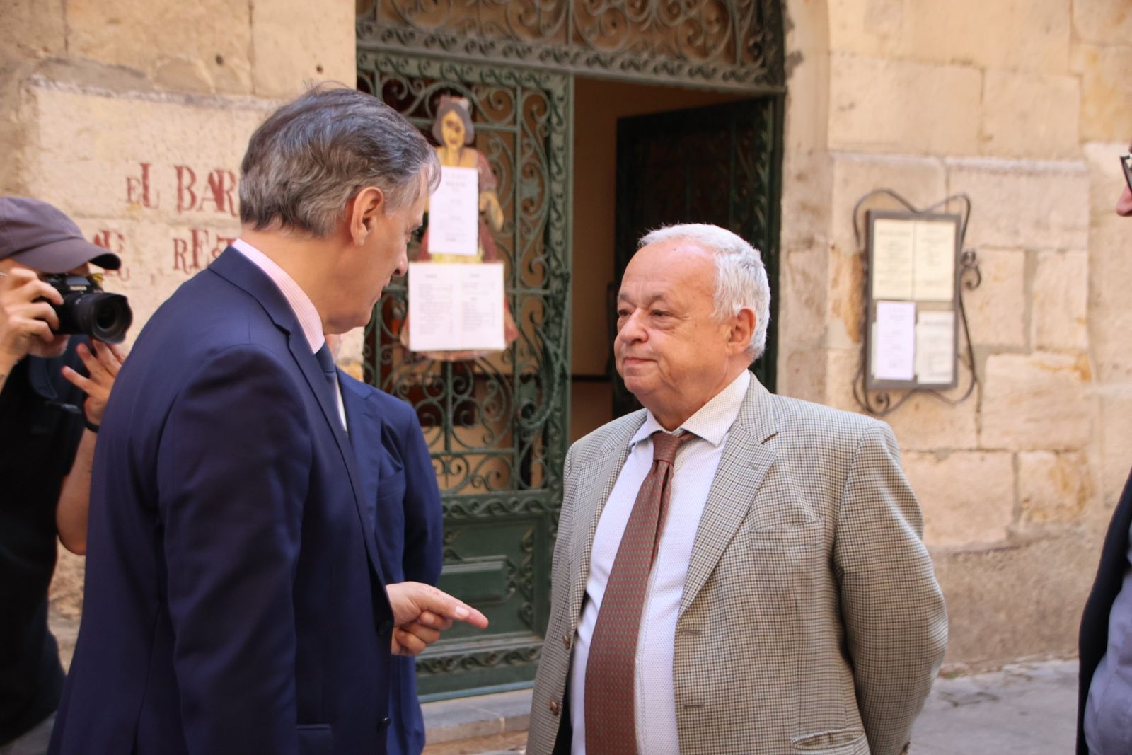 Actuación de conservación y limpieza de los retablos de la Iglesia de La Clerecía