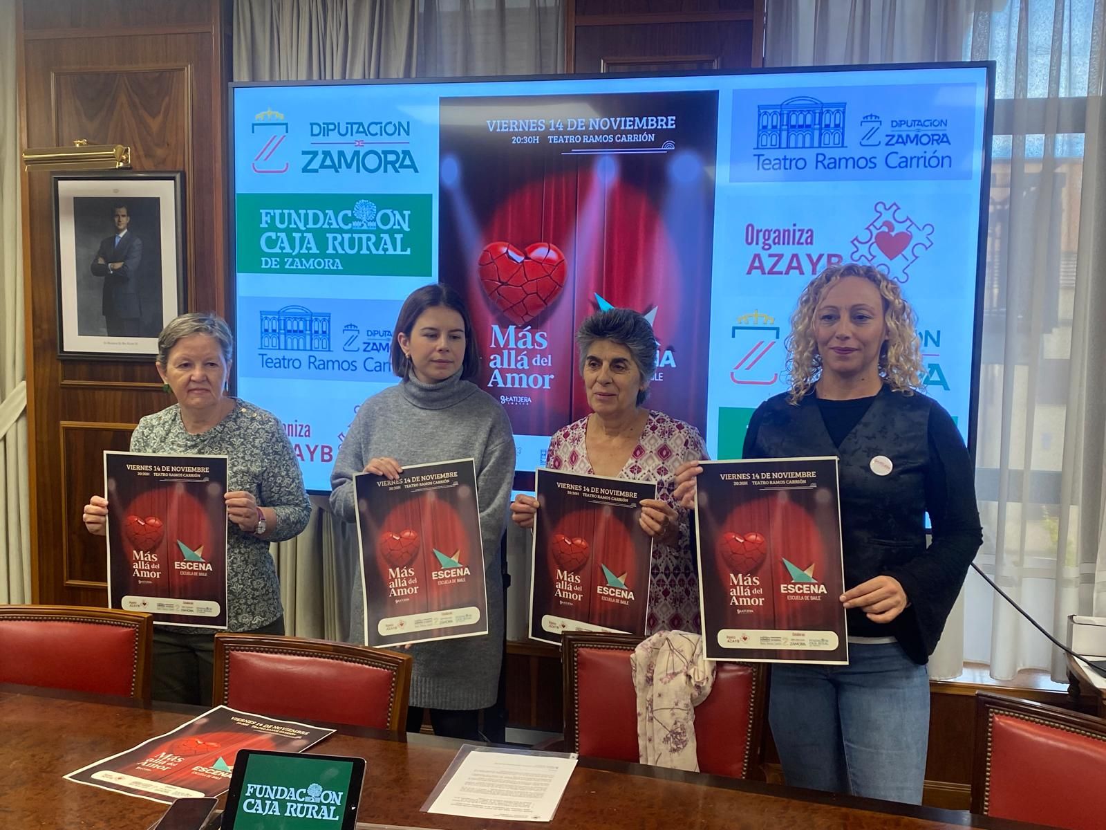 Victoria López, Laura Huertos, Paloma Guzmán y Verónica Calvo durante la presentación