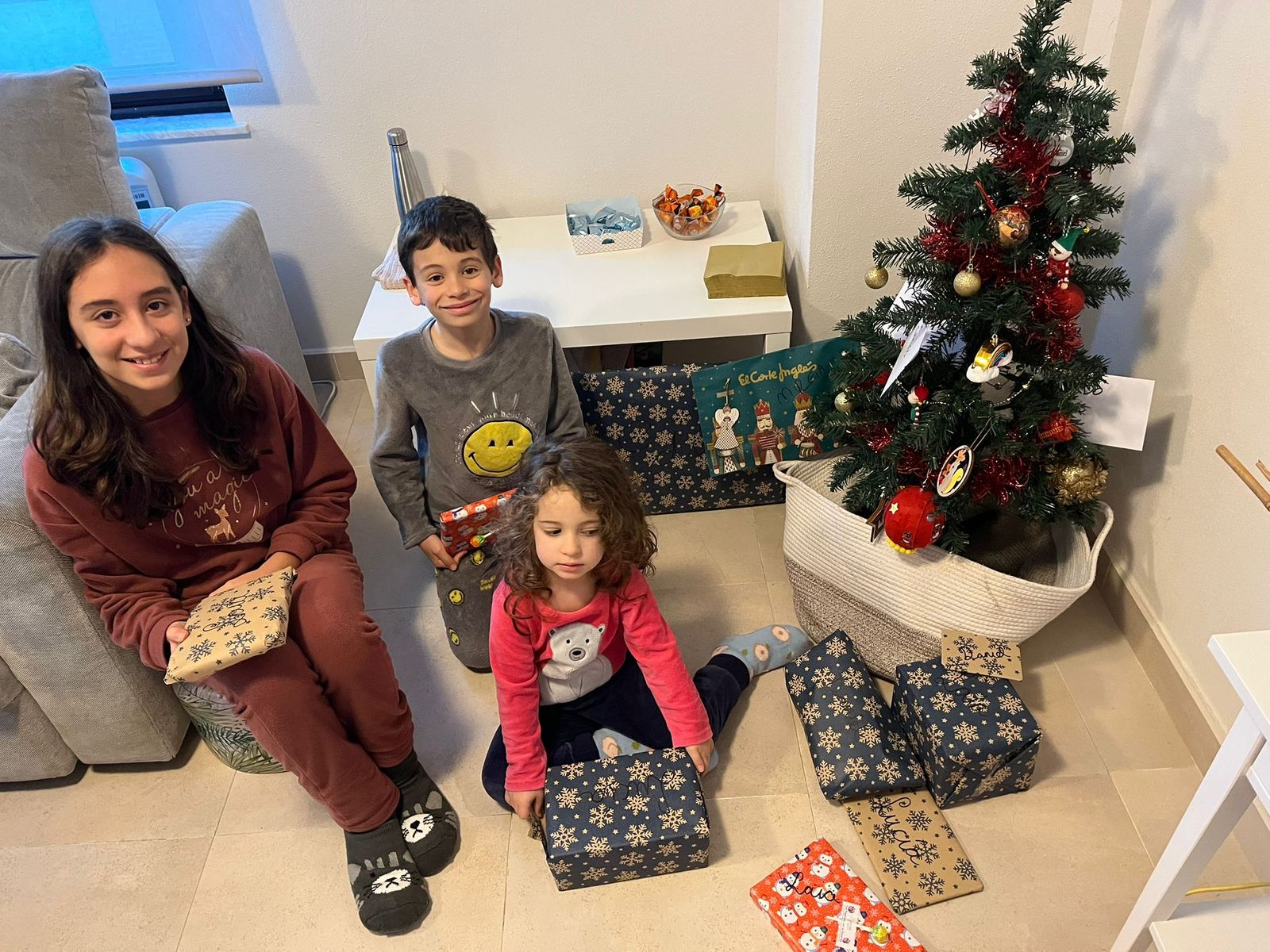 La magia de Papá Noel llega a las casas de los salmantinos