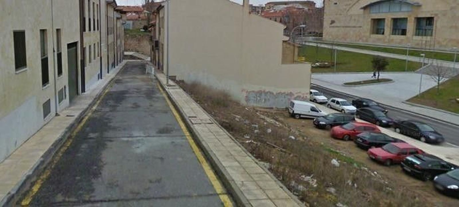 Herida leve una joven de 15 años en un atropello en la calle de La Paz