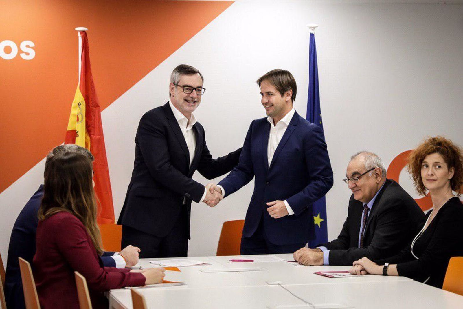 El secretario general de Ciudadanos, José Manuel Villegas, y el portavoz nacional de UPyD, Cristiano Brown El secretario general de Ciudadanos, José Manuel Villegas, y el portavoz nacional de UPyD, Cristiano Brown