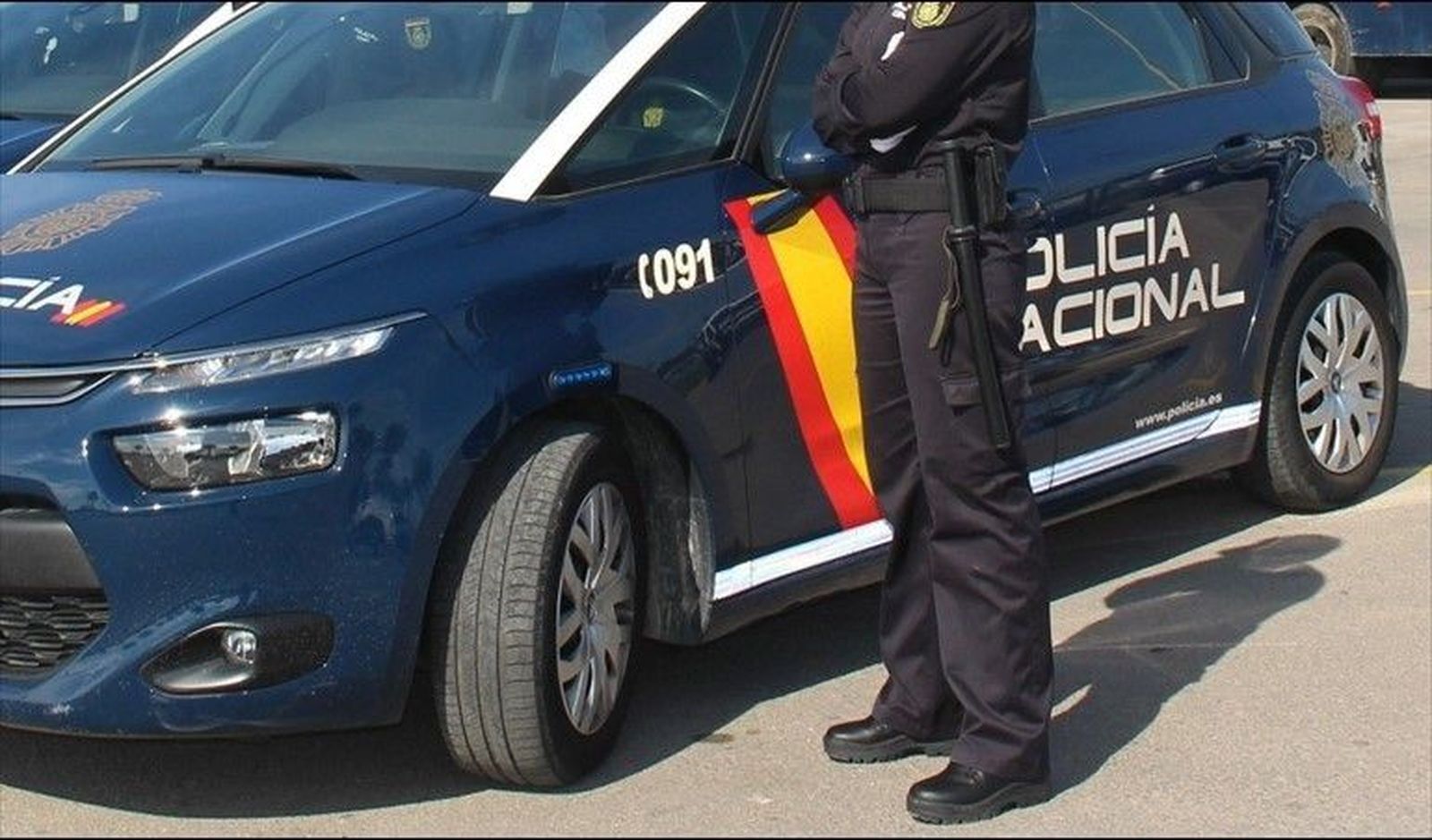 Policía
