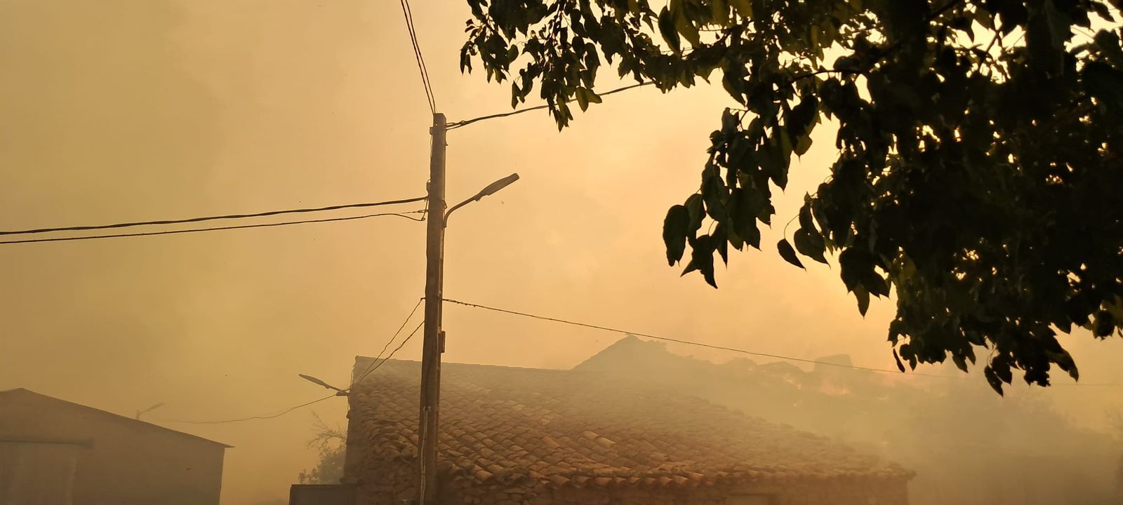 Casas quemadas en Cerezal de Puertas (5).jpeg