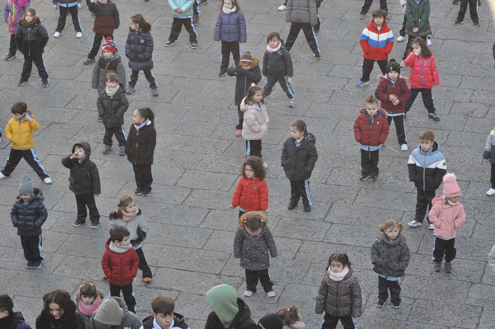 el-colegio-medalla-milagrosa-baila-por-la-paz-11