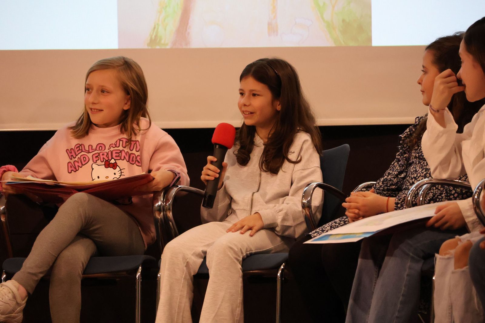 GALERÍA | La Asociación Luz Penitente reparte los premios del VIII Concurso de Dibujo Infantil