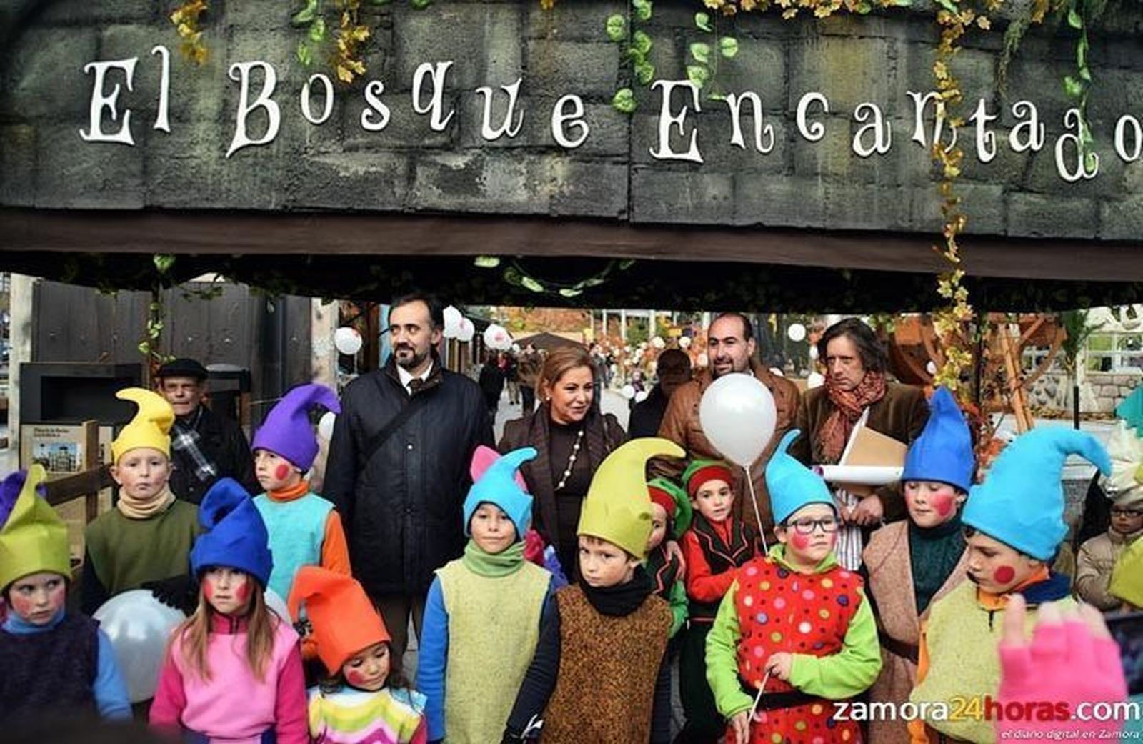 El “Bosque Encantado de la Navidad” recibe a sus primeros habitantes