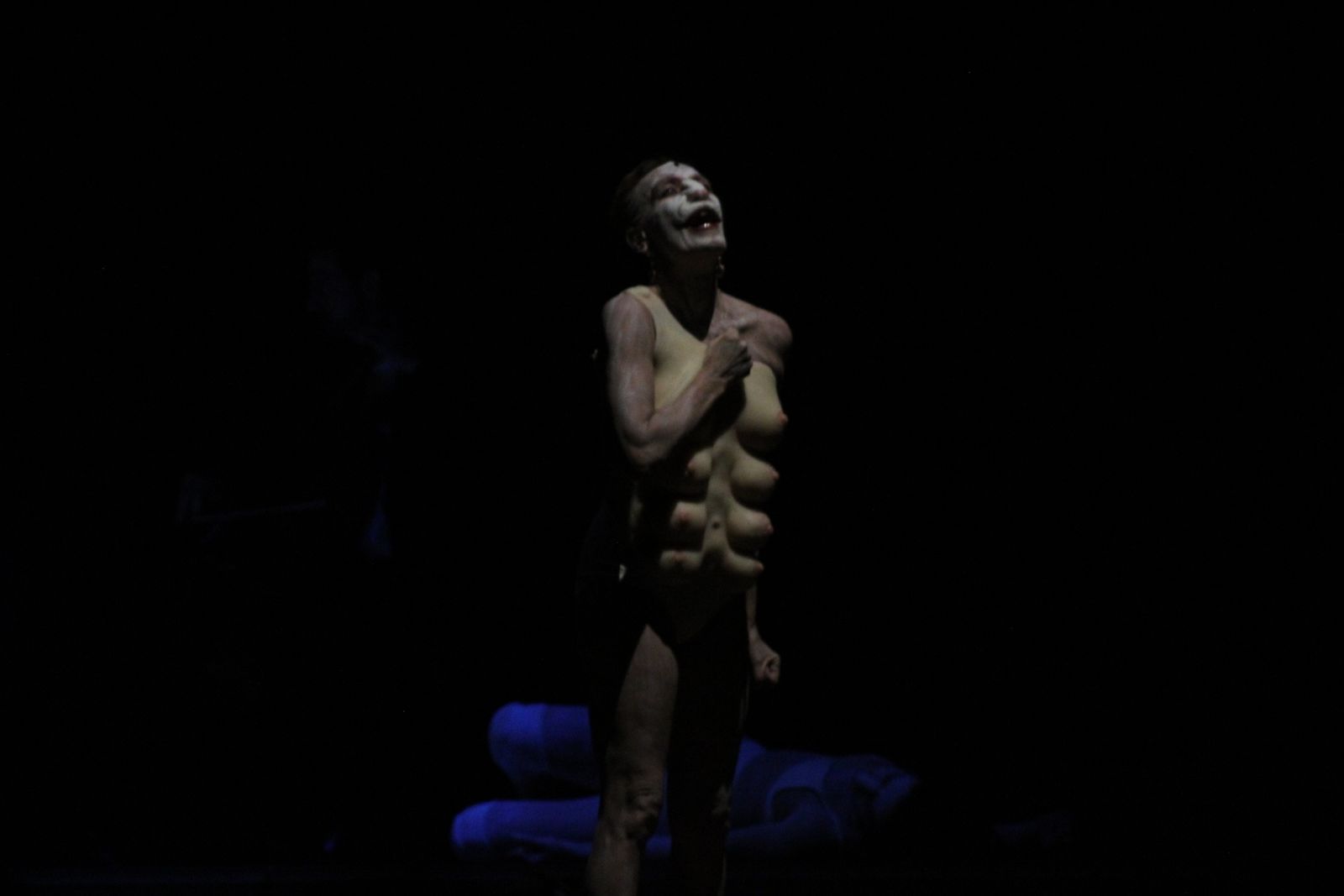 Medea deslumbra en Salamanca cerrando Las Noches del Fonseca con una interpretación intensa y conmovedora