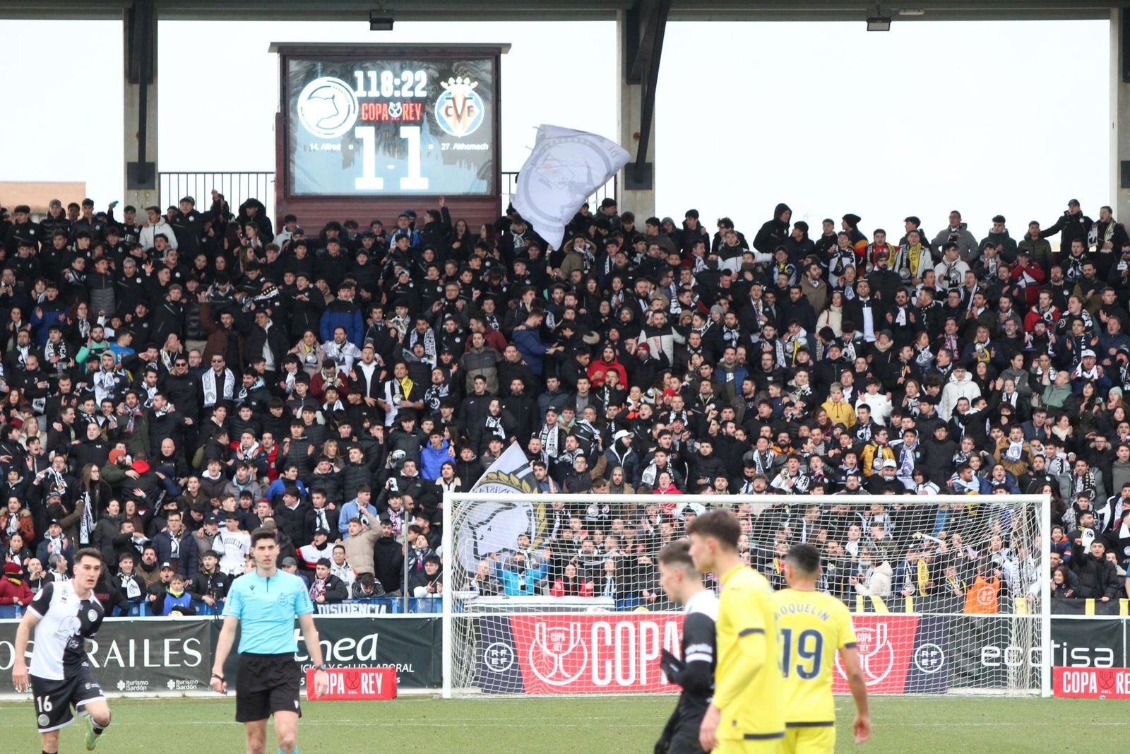 Prórroga del partido de Copa del Rey entre Unionistas y el Villarreal