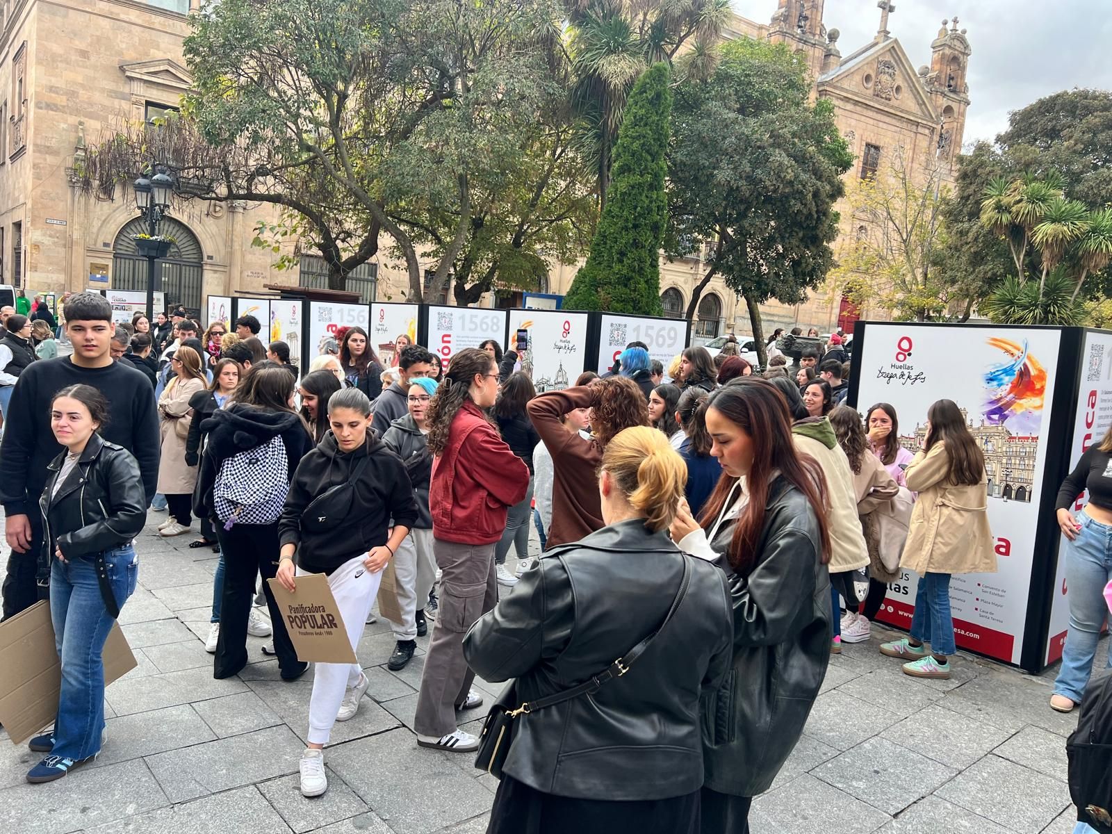 El Sindicato de Estudiantes de Salamanca reune a más de cien personas para poner "freno" al acoso escolar