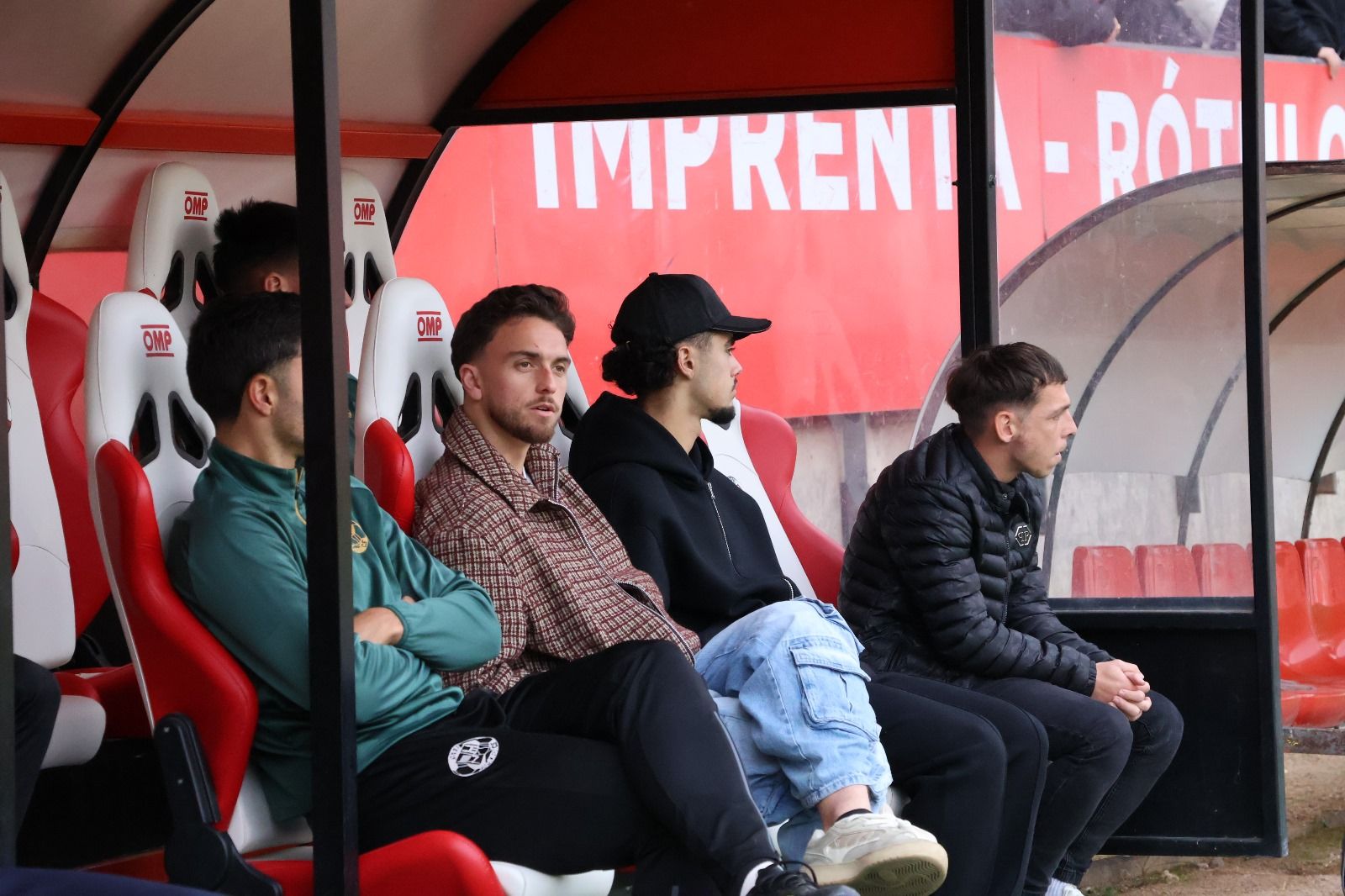 Alejandro Marcelo en el banquillo del Zamora CF