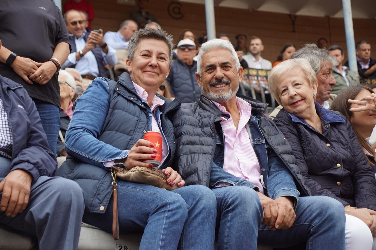 ambiente-en-el-patio-de-cuadrillas-de-la-glorieta-para-ver-a-sergio-galan-diego-ventura-y-guillermo-hermoso-de-mendoza-21-de-septiembre-de-2024-fotos-juanes-74