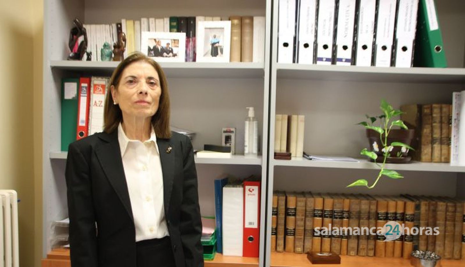 Ana María Andaluz, decana de la Facultad de Ciencias Humanas y Sociales Ana María Andaluz, decana de la Facultad de Ciencias Humanas y Sociales