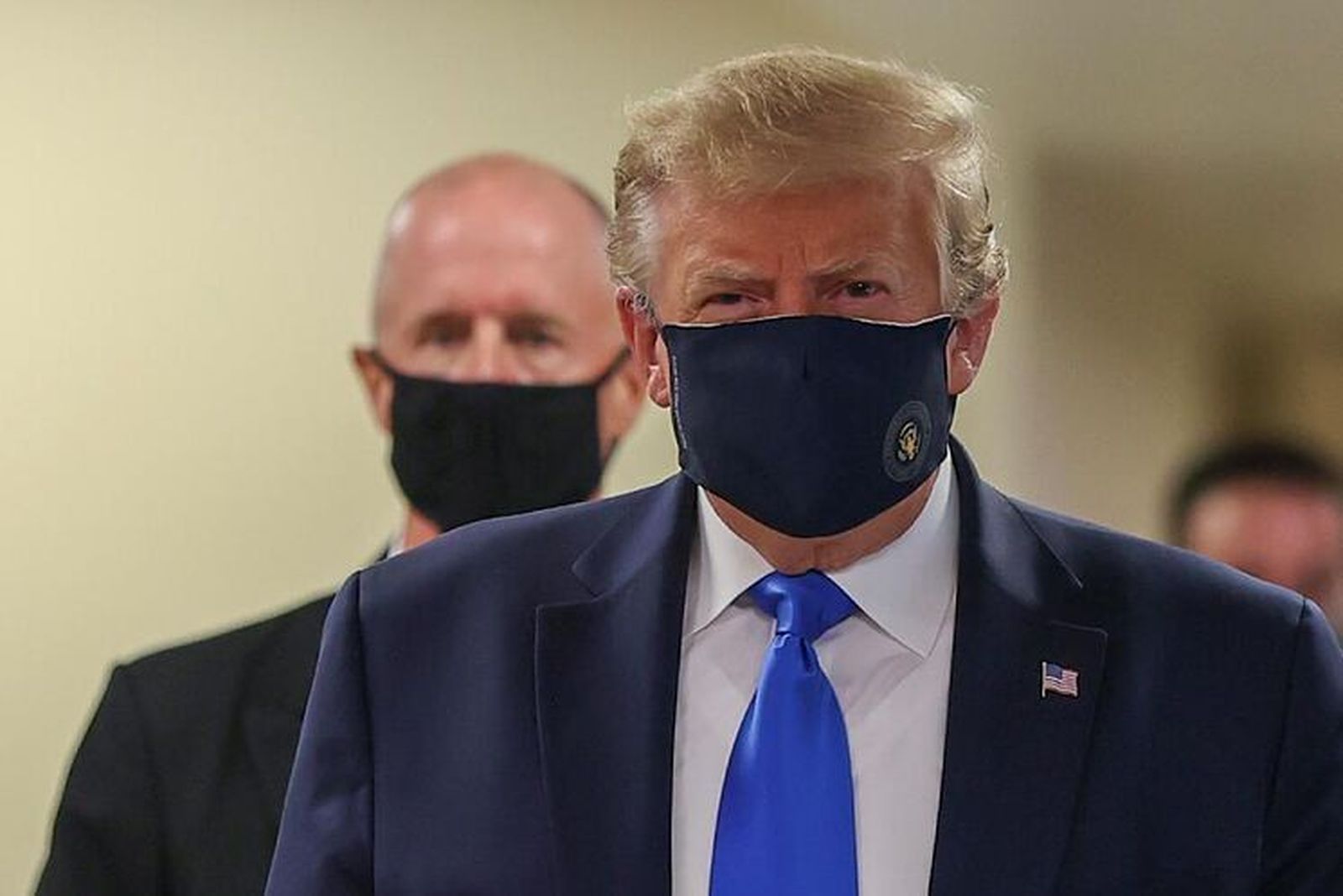 Trump conmascarilla