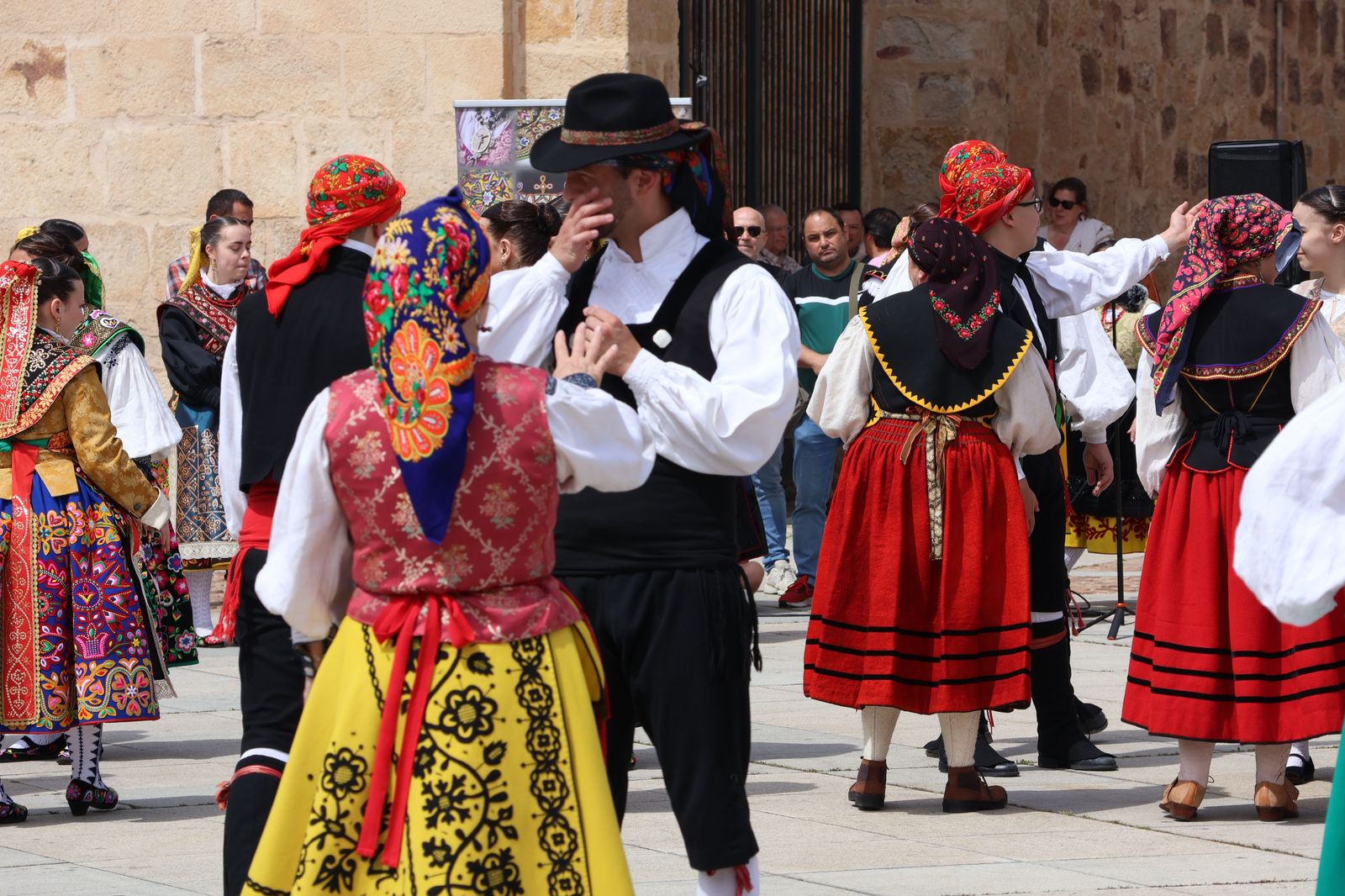 el-bolero-de-algodre-en-la-plaza-de-la-catedral-6