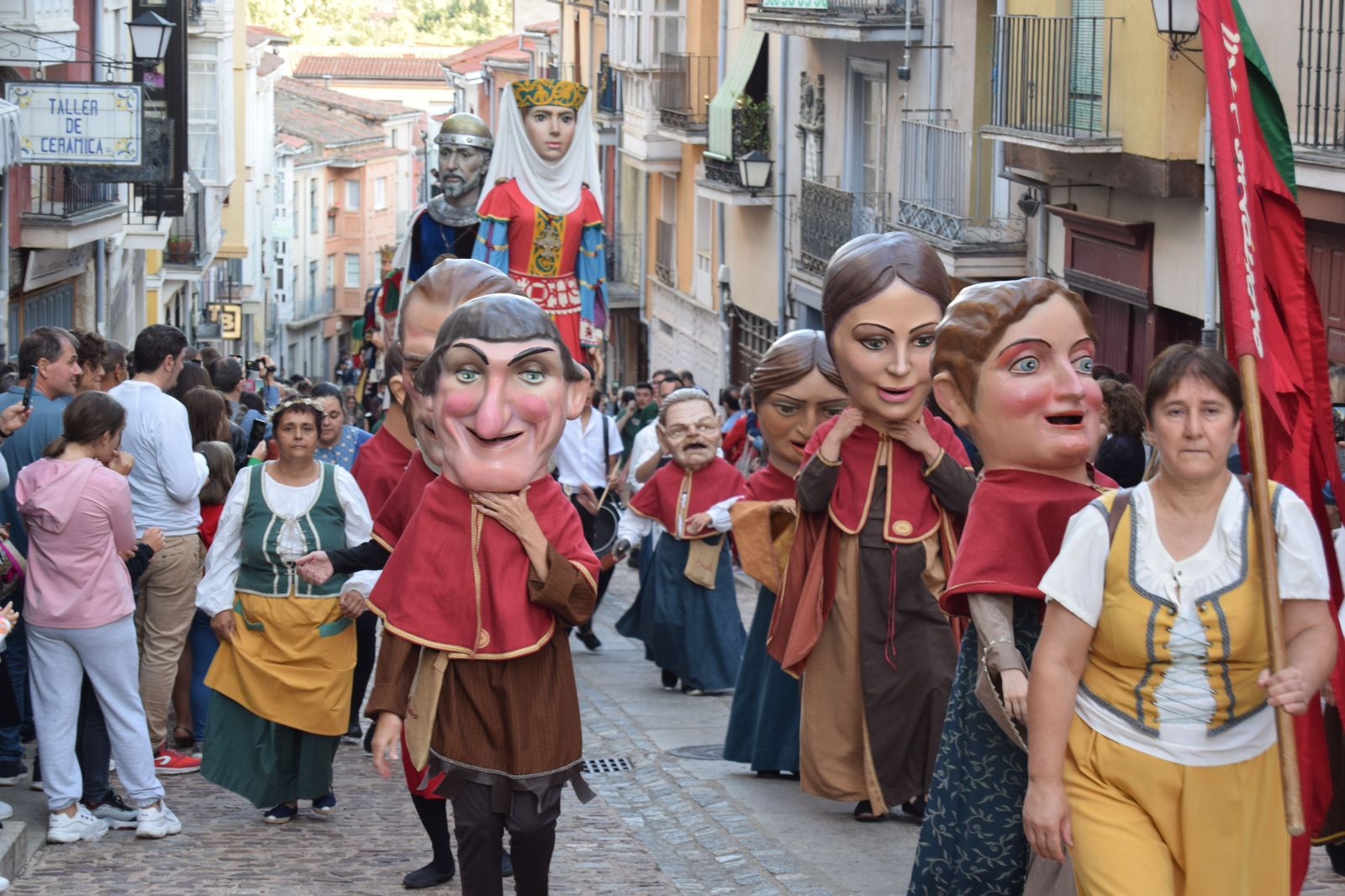 Capitonis Durii y Plaza Nueva recorren la ciudad (14)