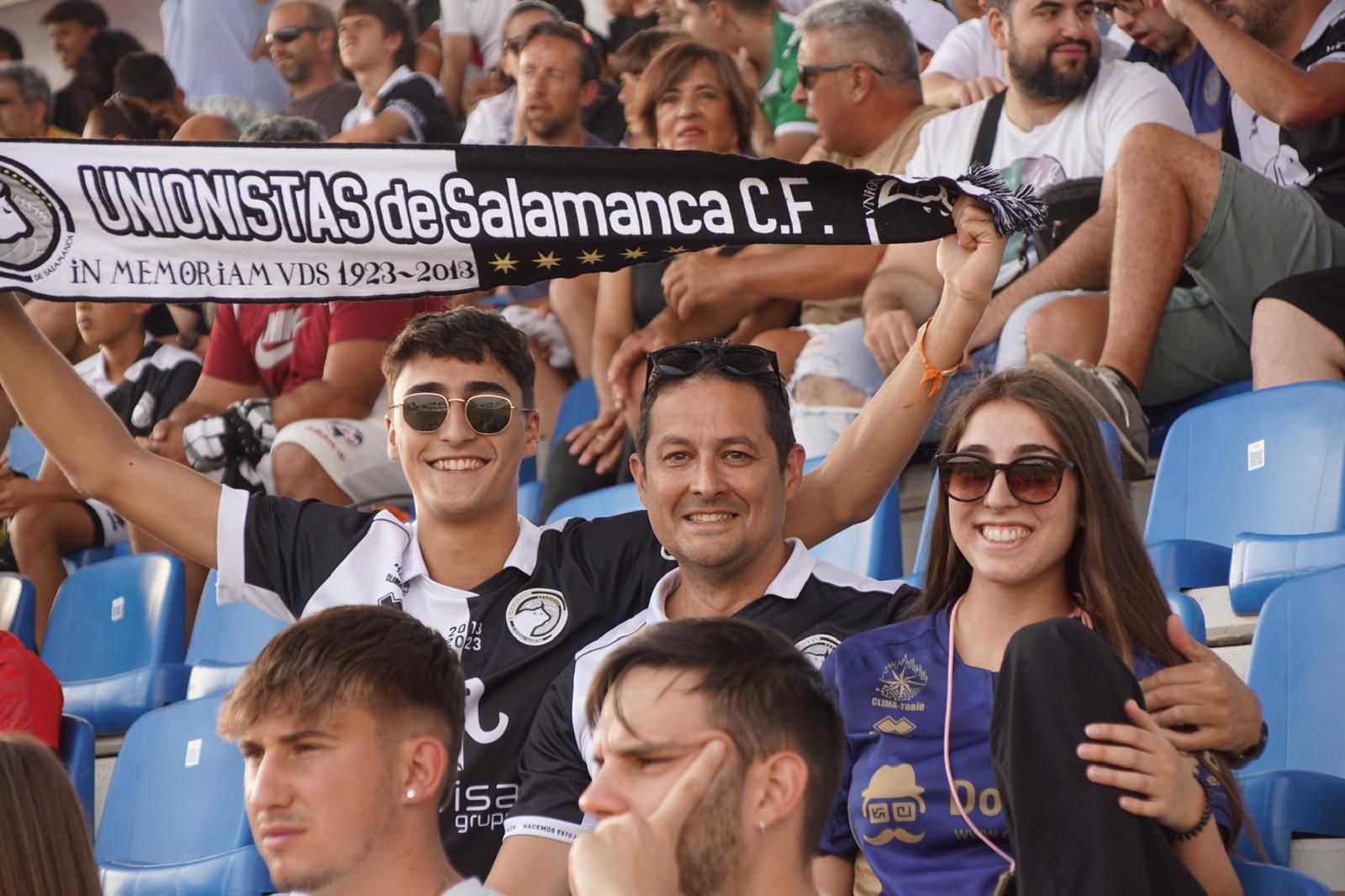 Imágenes del derbi entre Unionistas y Salamanca CF UDS en el Reina Sofía