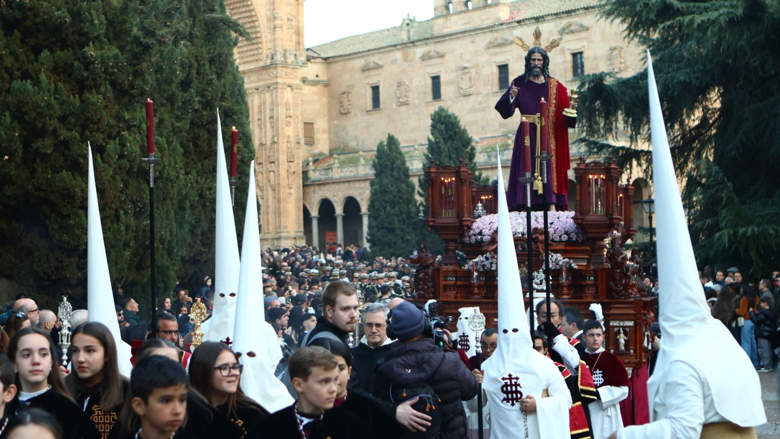 Procesión de la Cofradía Penitencial del Rosario