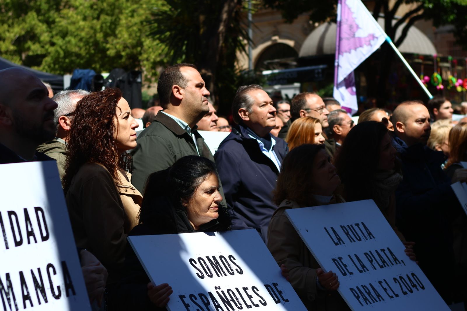 Así se ha vivido, en imágenes, la protesta que clama mejores conexiones ferroviarias en Salamanca