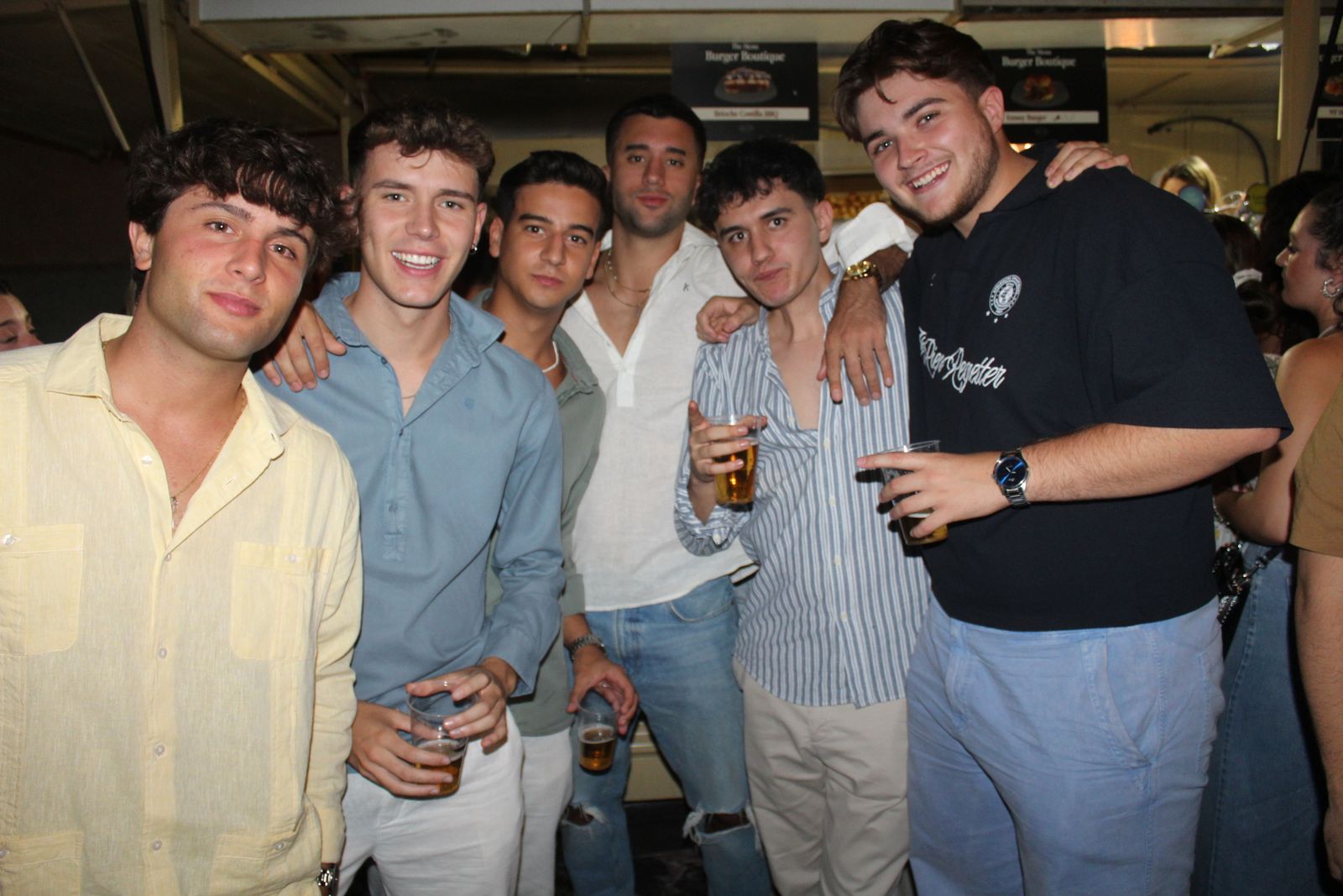 La Feria de Día se llena en la tarde-noche de este viernes, punto de partida del fin de semana