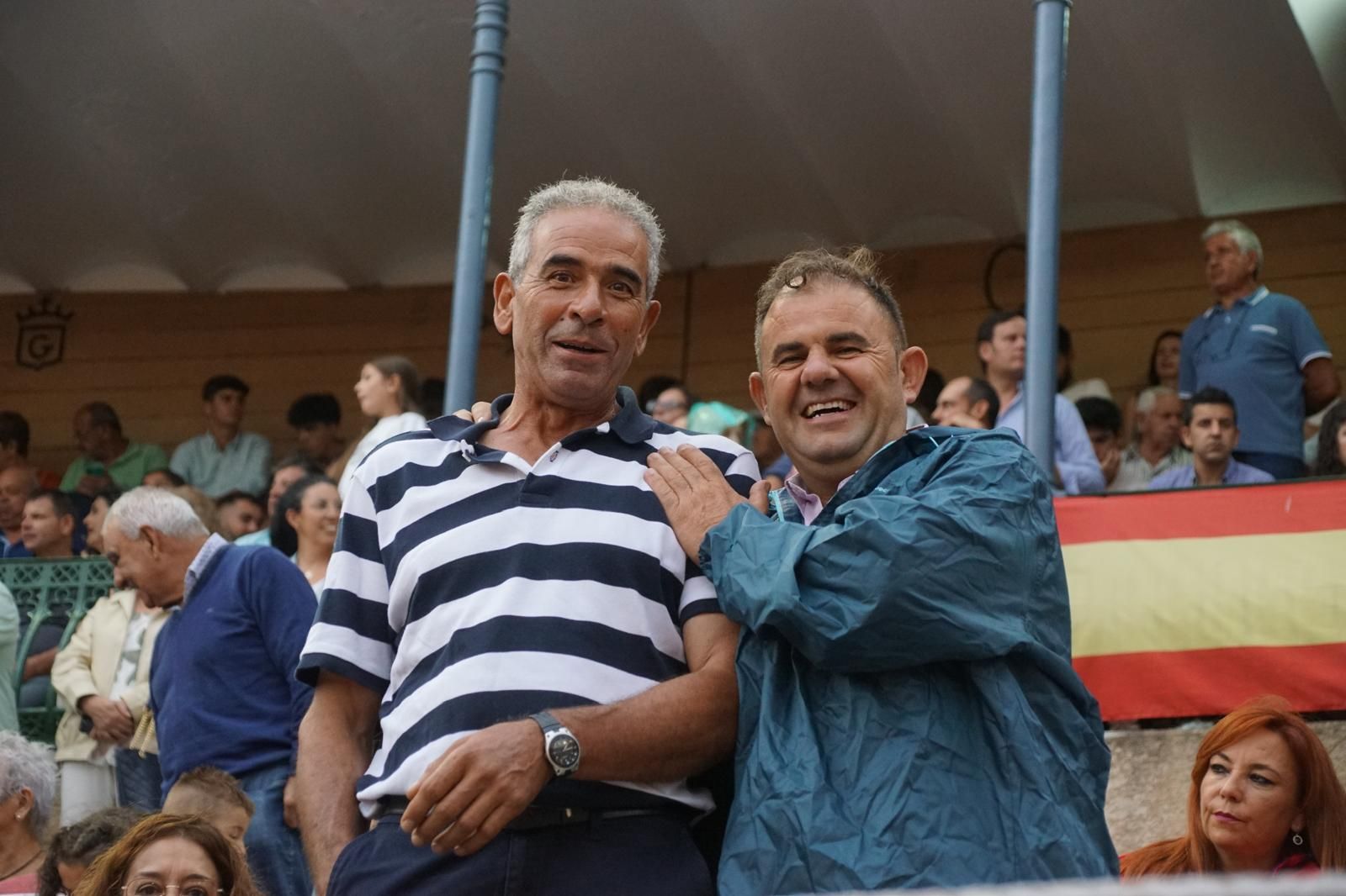 Expectación por ver los caballos de rejoneo en La Glorieta: imágenes del ambiente en los tendidos y en el patio de cuadrillas