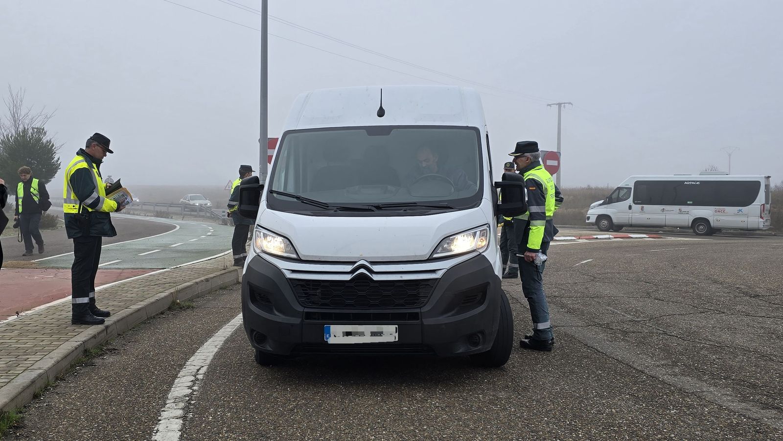 La Subdelegada del Gobierno informa sobre la campaña especial de la DGT  de control y vigilancia sobre consumo de drogas y alcohol por los conductores