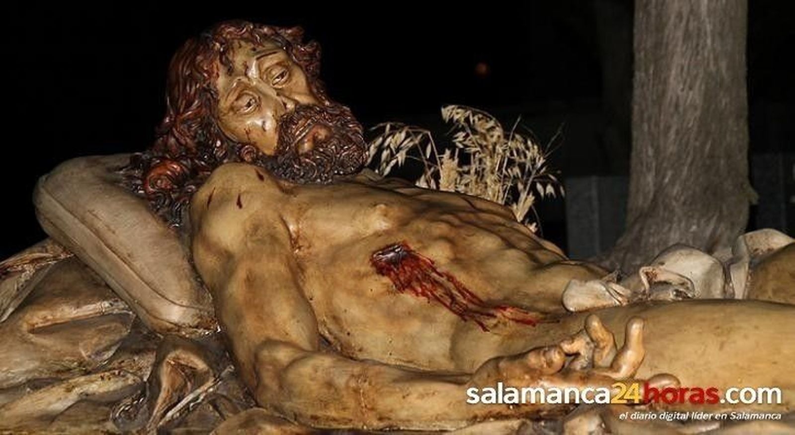 La Hermandad del Amor y de la Paz celebra el triduo en honor al Cristo de la Liberación