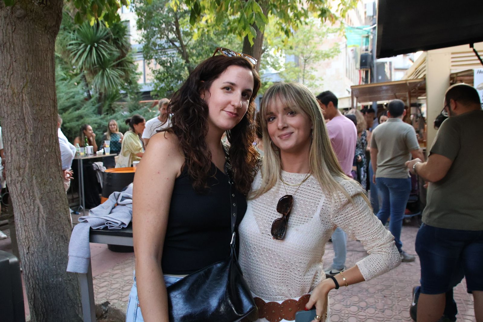 Ambiente de las casetas el  jueves por la tarde noche