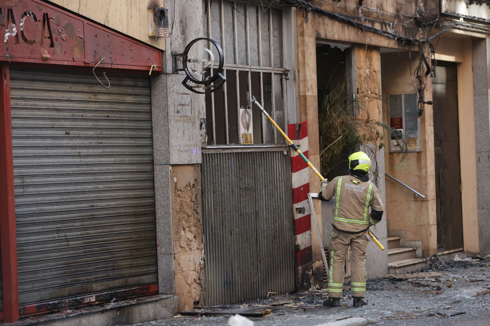 GALERÍA | Así ha sido y se ha vivido la explosión de gas en Zamora